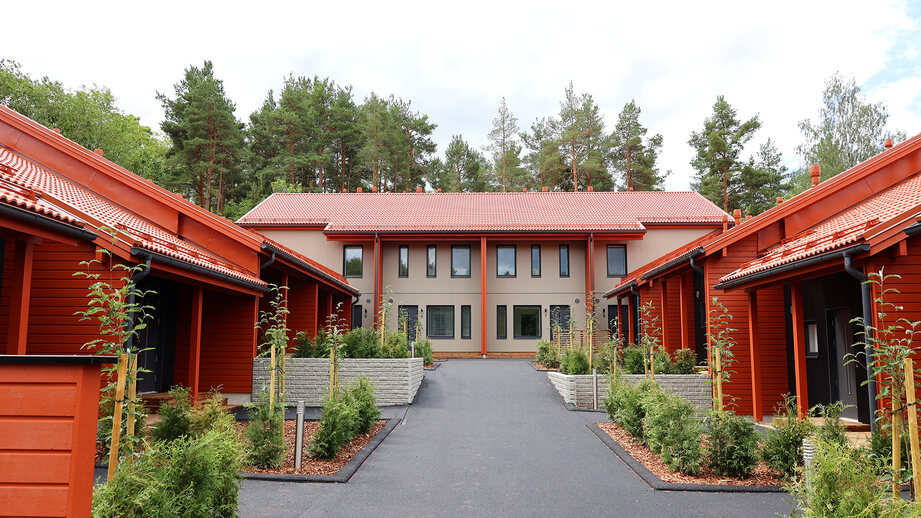 As Oy Klaukkalan Helmi, puurakenteinen rivitalokohde Klaukkalassa